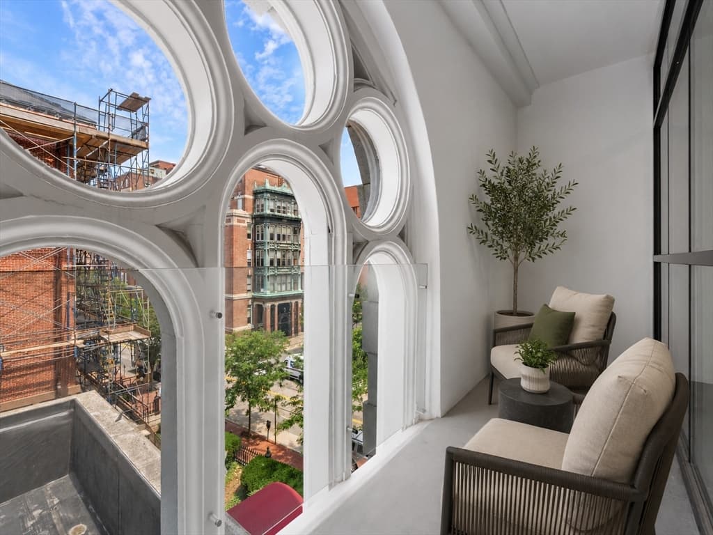 Condominium at 771 Harrison Ave. # 405, Boston MA 02118, Boston, photo 3 of 16