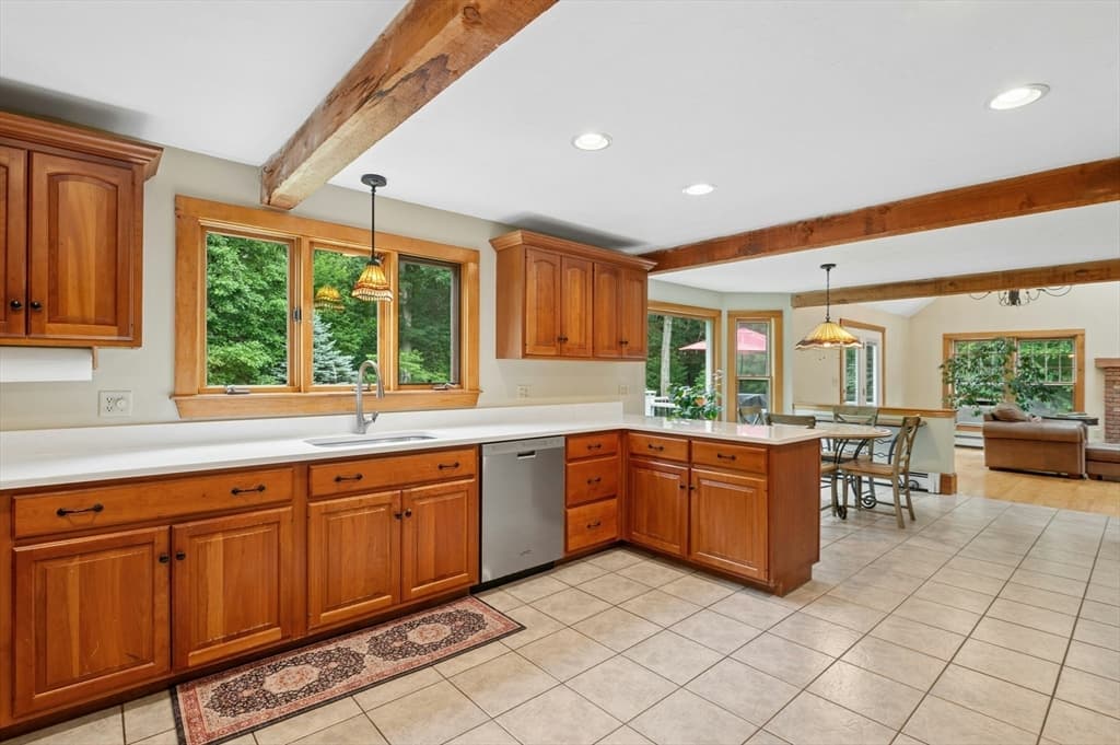 10 Sadler Road, Upton MA 01568 photo 6