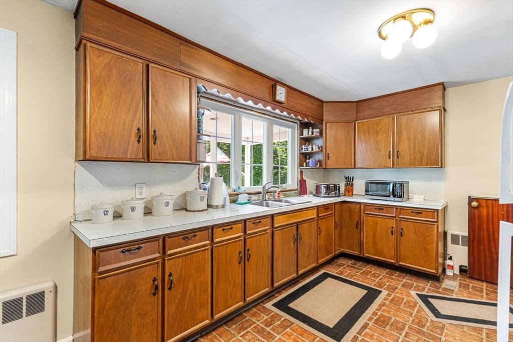 322 S. Main Street, Attleboro MA 02703 photo 17