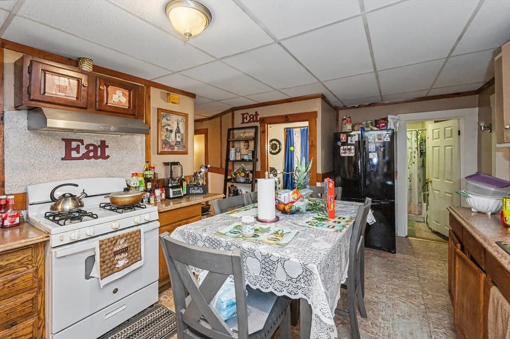 1 Dublin St, Lowell MA 01854 photo 5