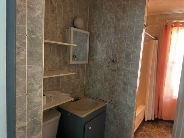 61-63 Acushnet Ave, Springfield MA 01105 photo 23