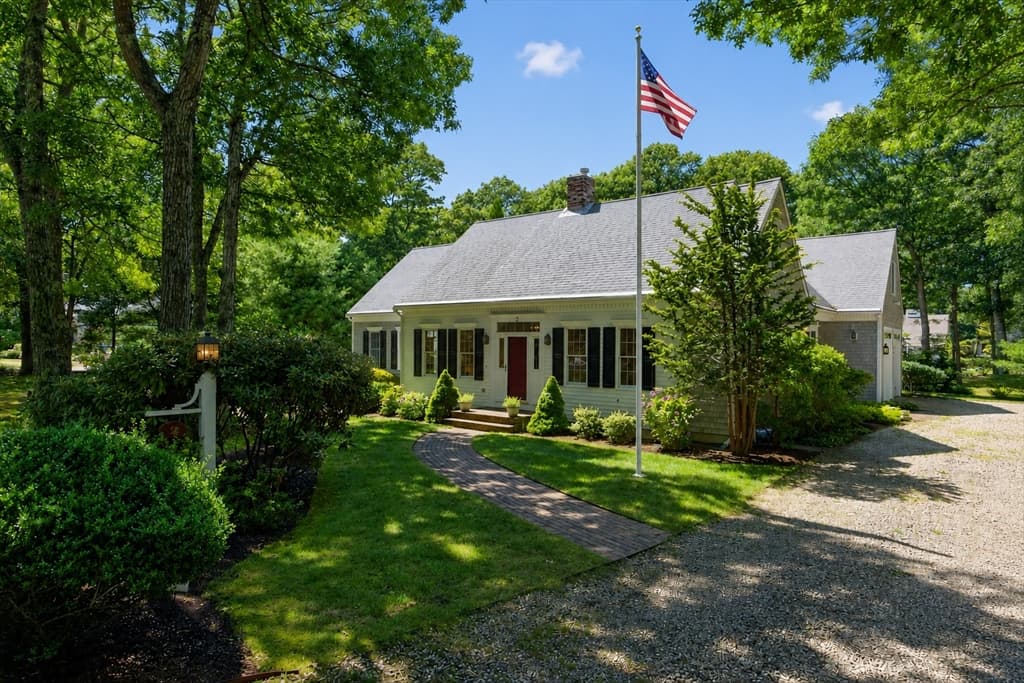 2 Huckleberry Dr, Orleans MA 02653