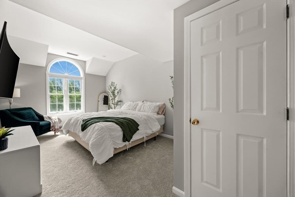 111 Carriage Ln # 111, Taunton MA 02780 photo 18