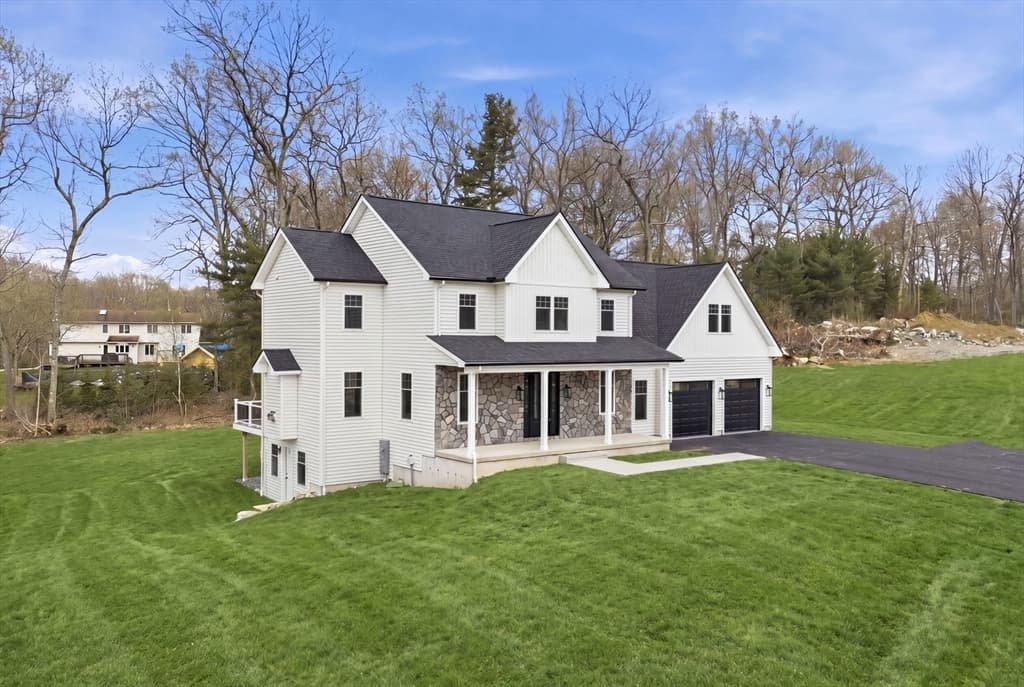49 Balsam Hill Rd, Ludlow MA 01056 photo 3