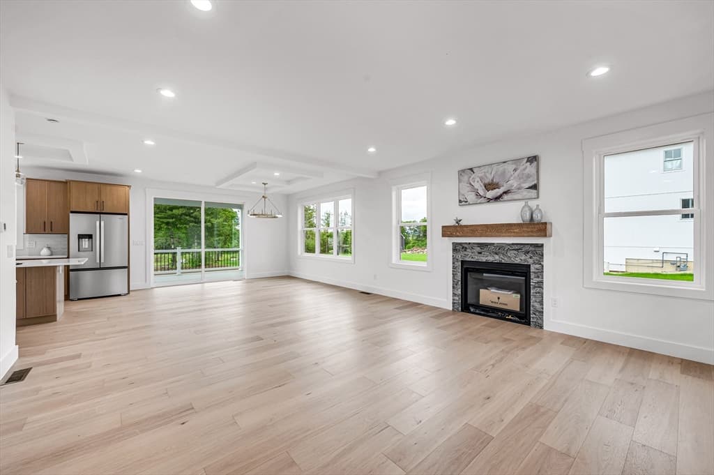 32 Balsam Hill Rd, Ludlow MA 01056 photo 6