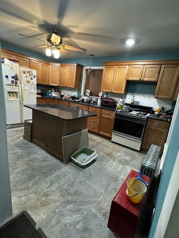 21 Dryden St, Worcester MA 01605 photo 2