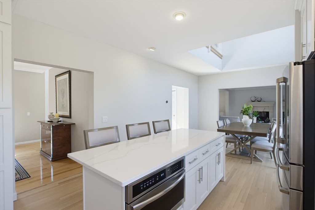 226 Olympic Road, Somerset MA 02726 photo 7