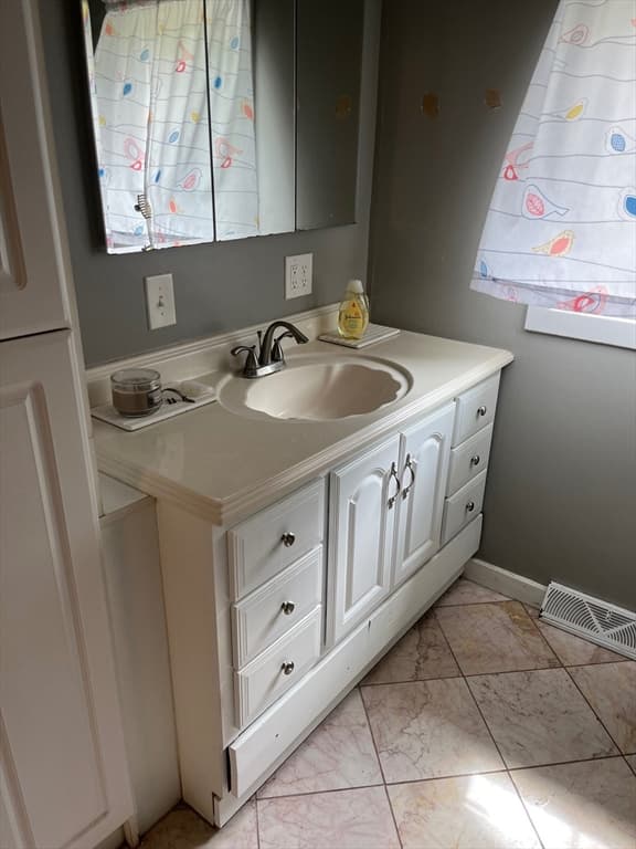 14 Oak St, Southwick MA 01077 photo 13