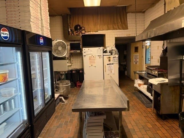 477 Page Blvd, Springfield MA 01104 photo 14