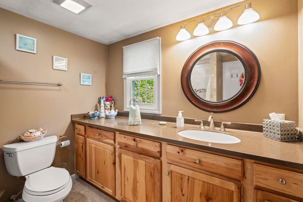 16 Burbank Lane, Lancaster MA 01523 photo 22