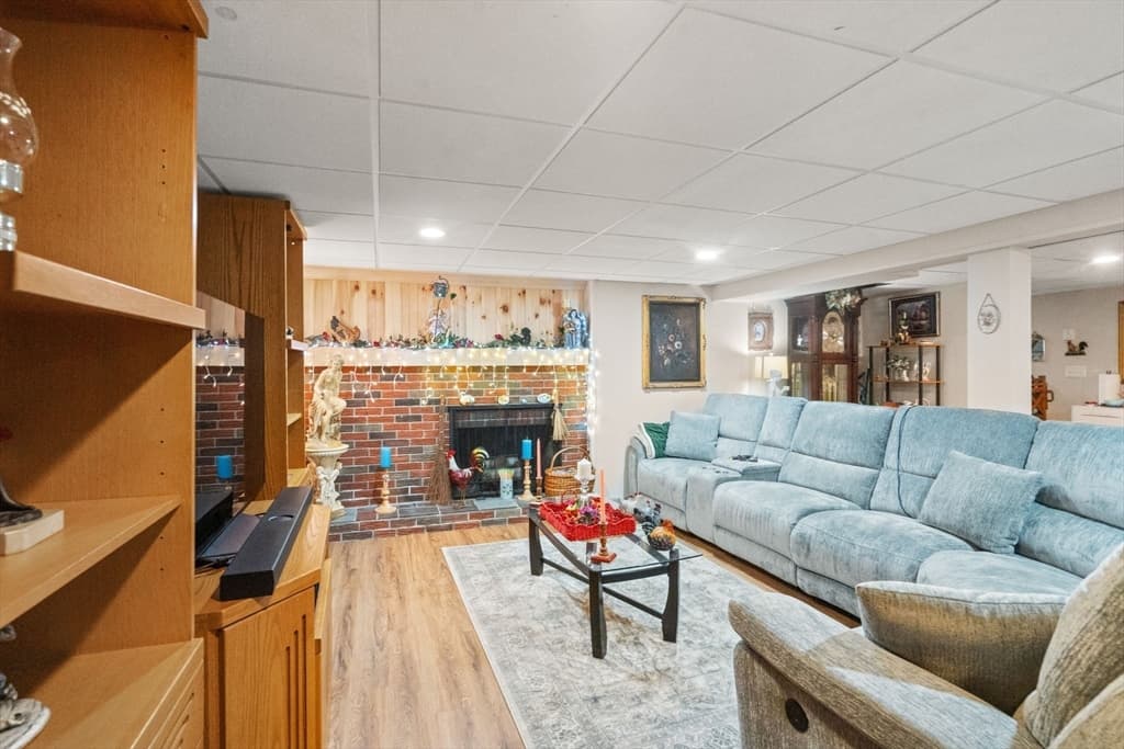 16 Burbank Lane, Lancaster MA 01523 photo 30