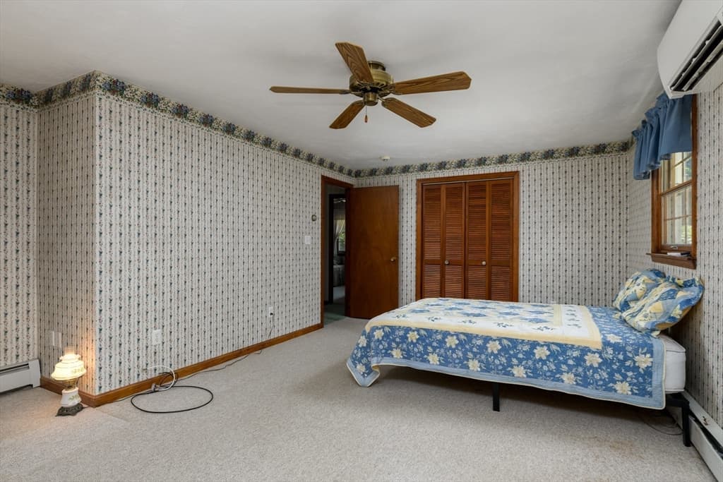 604 Quinapoxet St, Holden MA 01520 photo 16