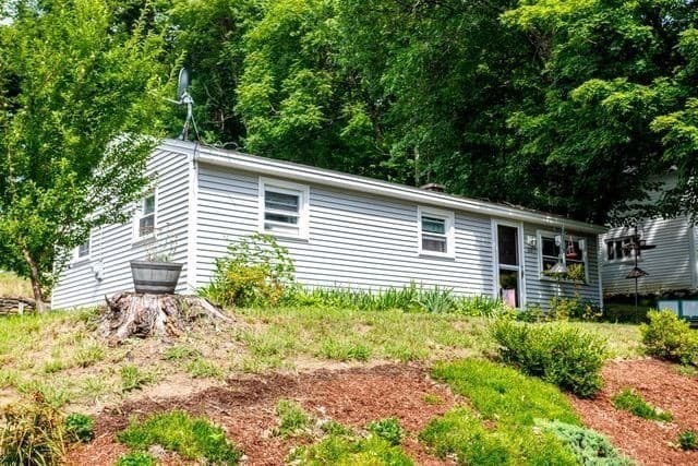 50 Grand St, Fitchburg MA 01420