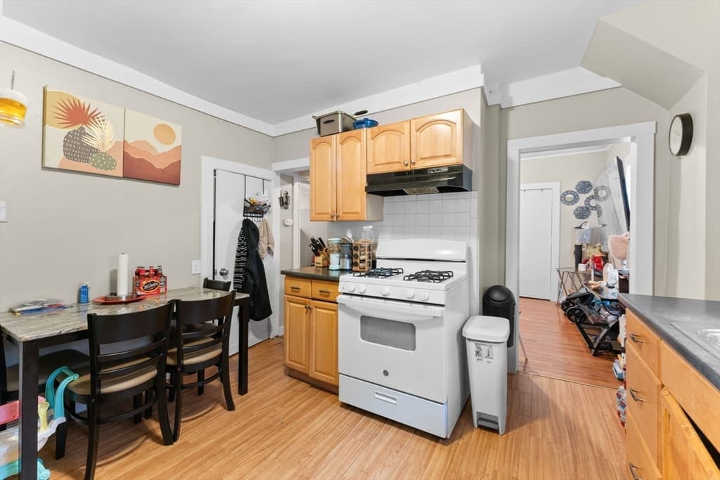 38 & 40 Hurd St, Melrose MA 02176 photo 13