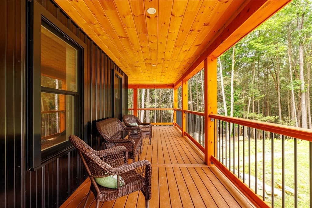 Single Family Residence at 50 Hillside Dr, Sturbridge MA 01566, Sturbridge, photo 5 of 41