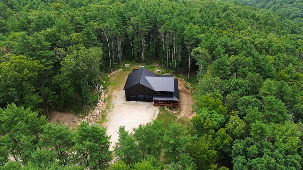 Single Family Residence at 50 Hillside Dr, Sturbridge MA 01566, Sturbridge, photo 37 of 41