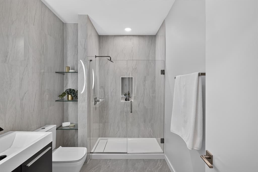 Condominium at 2-10 Maverick Sq, Boston MA 02128, Boston, photo 13 of 27