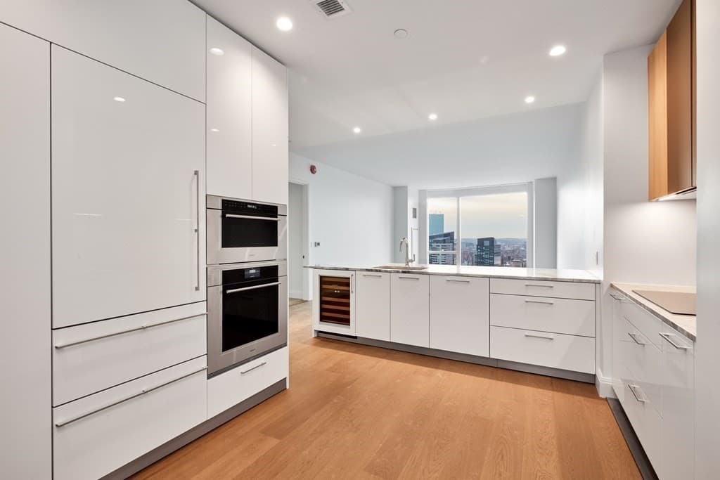 Condominium at 240 Devonshire Street # 4504, Boston MA 02110, photo 7 of 40