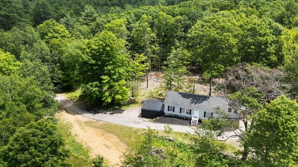 98 Hurricane Rd, Belmont NH 03220 photo 6