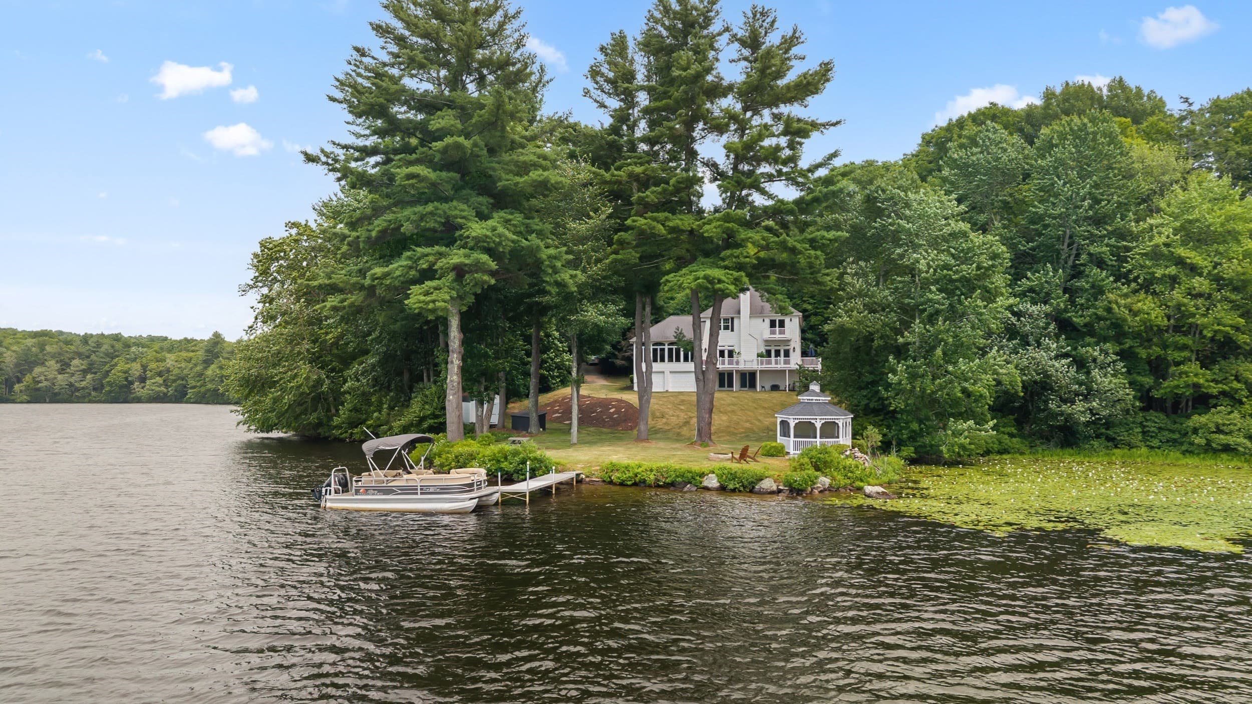 14 Demond Pond Row, Rutland MA 01543