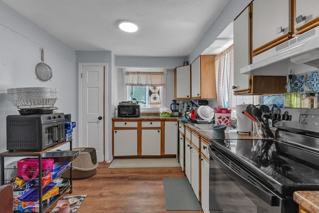 95 John St, Pawtucket RI 02861 photo 4