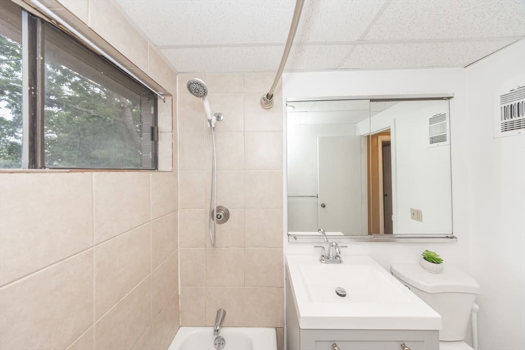 30 Shrewsbury Greens Dr # G, Shrewsbury MA 01545 photo 14