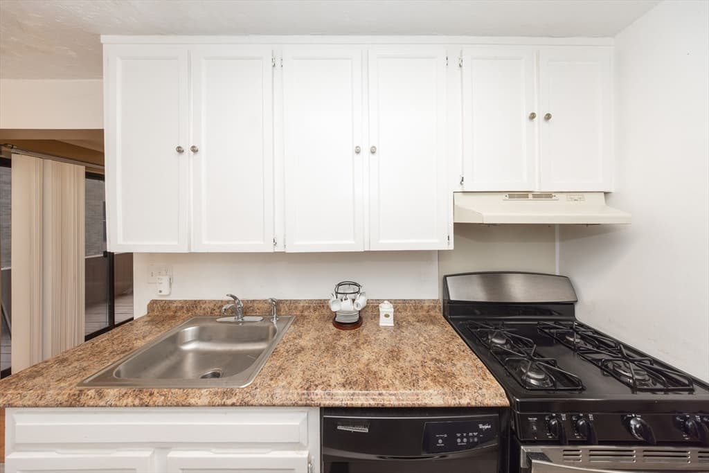 30 Shrewsbury Greens Dr # G, Shrewsbury MA 01545 photo 8