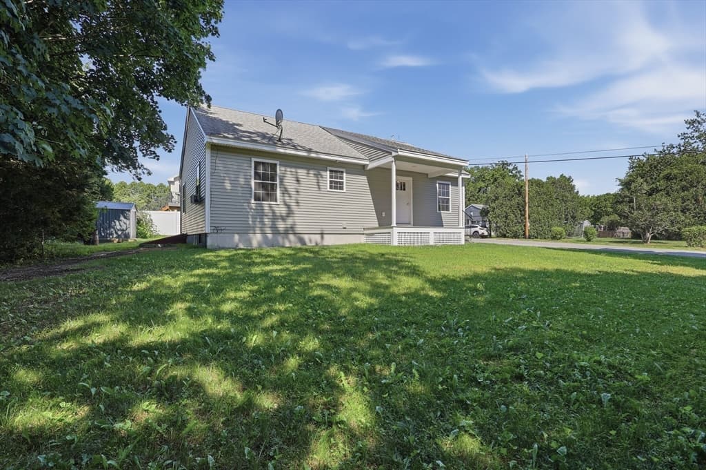 2 Evelyn Avenue, Raymond NH 03077 photo 32
