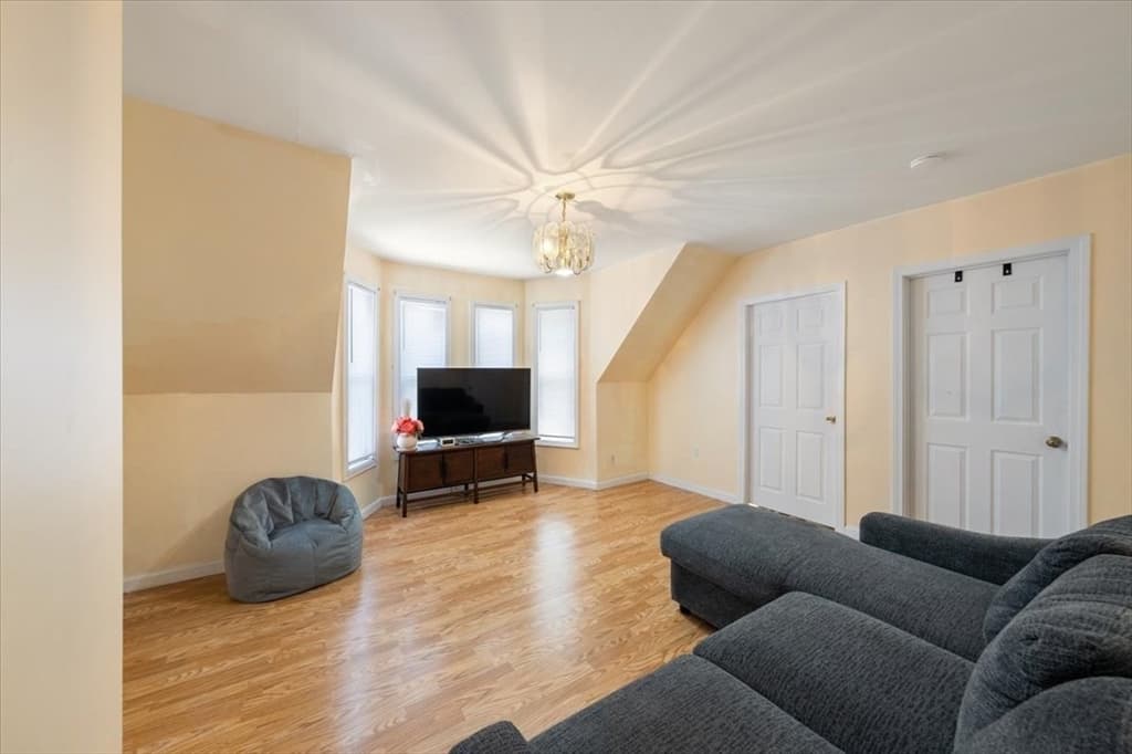 56-58 Pine St, Lowell MA 01851 photo 3