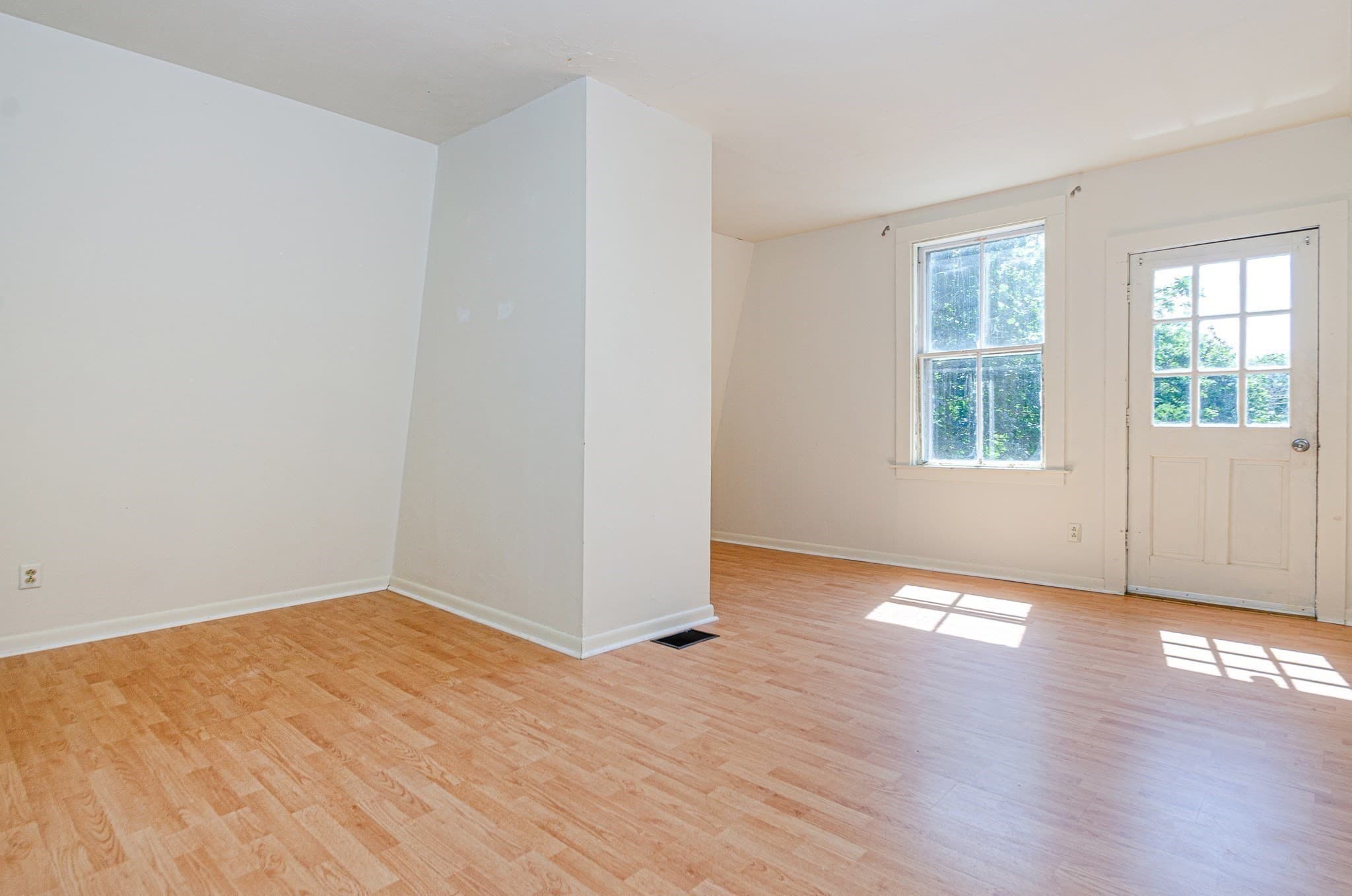 Multi Family at 43 Main St, Mattapoisett MA 02739, photo 26 of 42