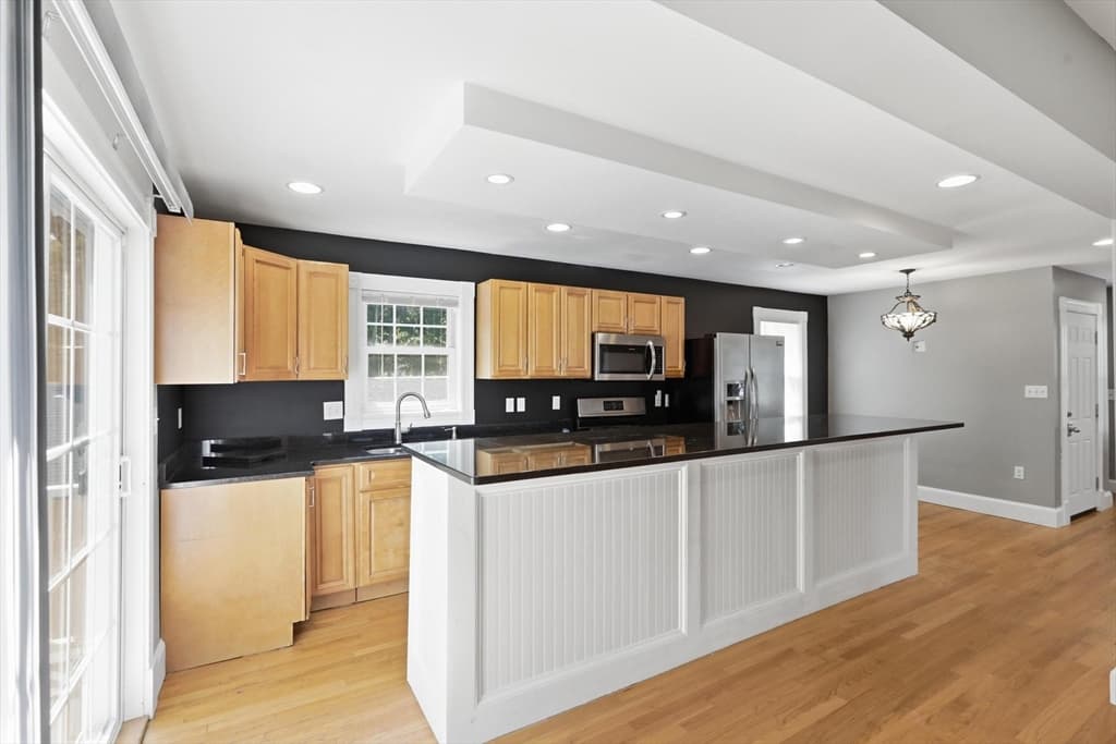 26 Calumet St, Peabody MA 01960 photo 32