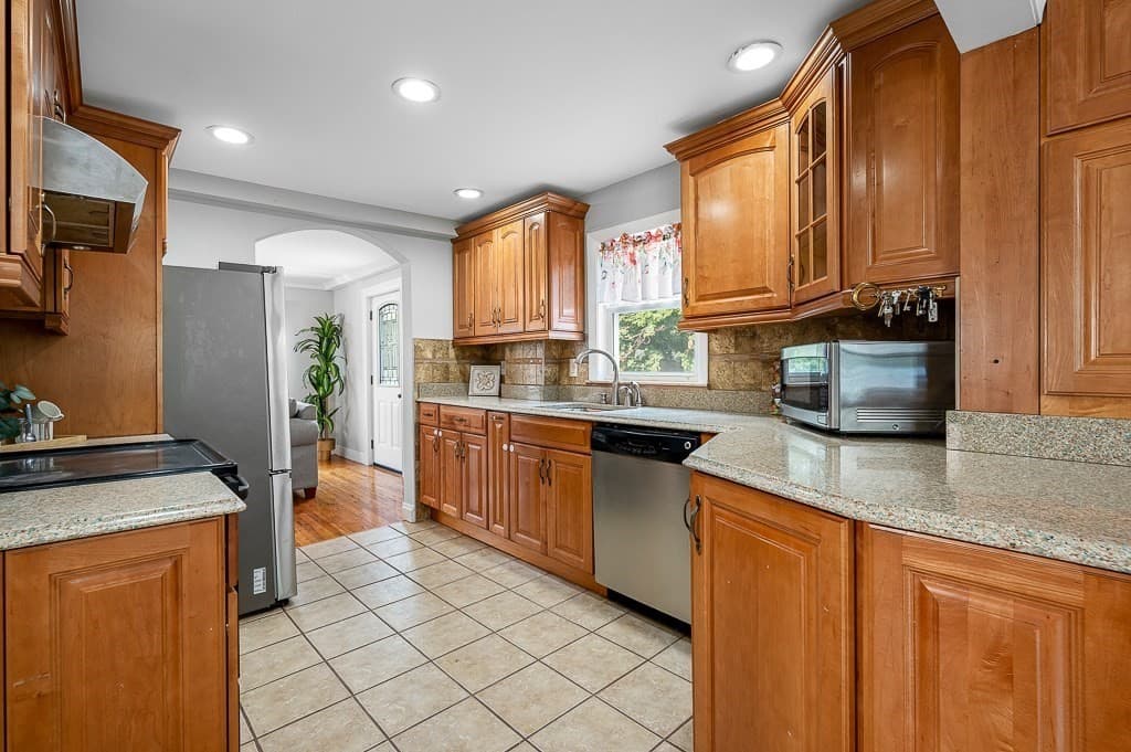 41 Dellwood Rd, Worcester MA 01602 photo 8