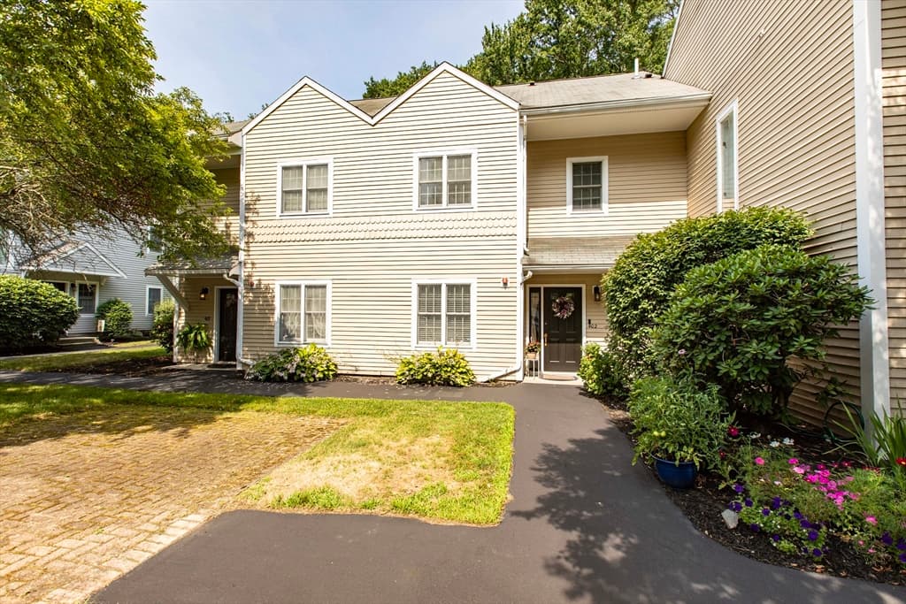 125 Highland Street # 402, Taunton MA 02780 photo 2