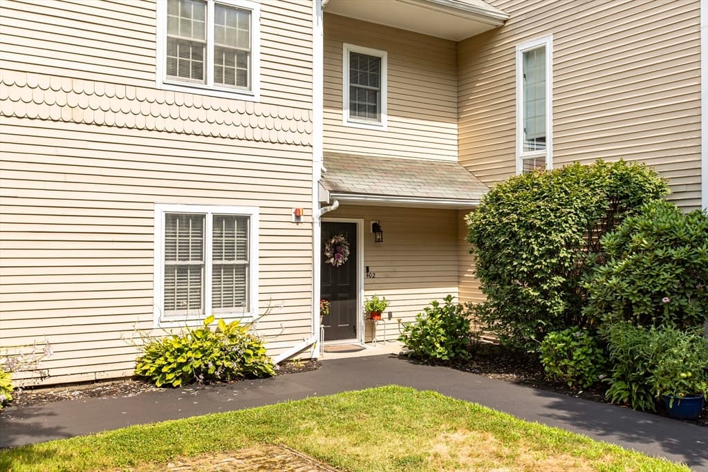 125 Highland Street # 402, Taunton MA 02780 photo 3