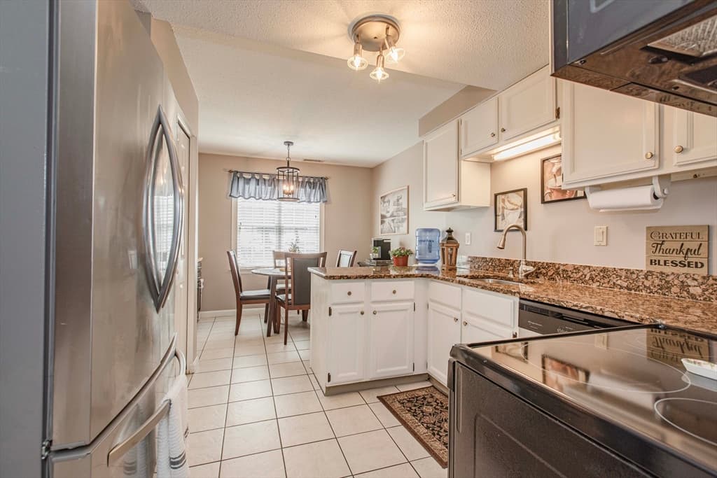 125 Highland Street # 402, Taunton MA 02780 photo 11