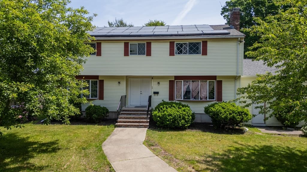 56 Cottage Grove Ave, Brockton MA 02301