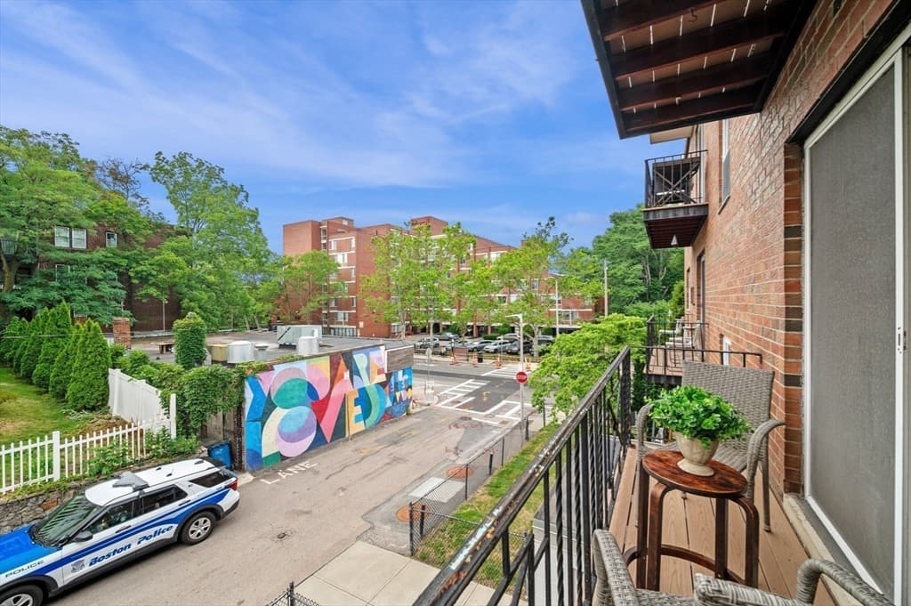 Condominium at 4 Robinwood Avenue # 6, Boston MA 02130, Boston, photo 32 of 33