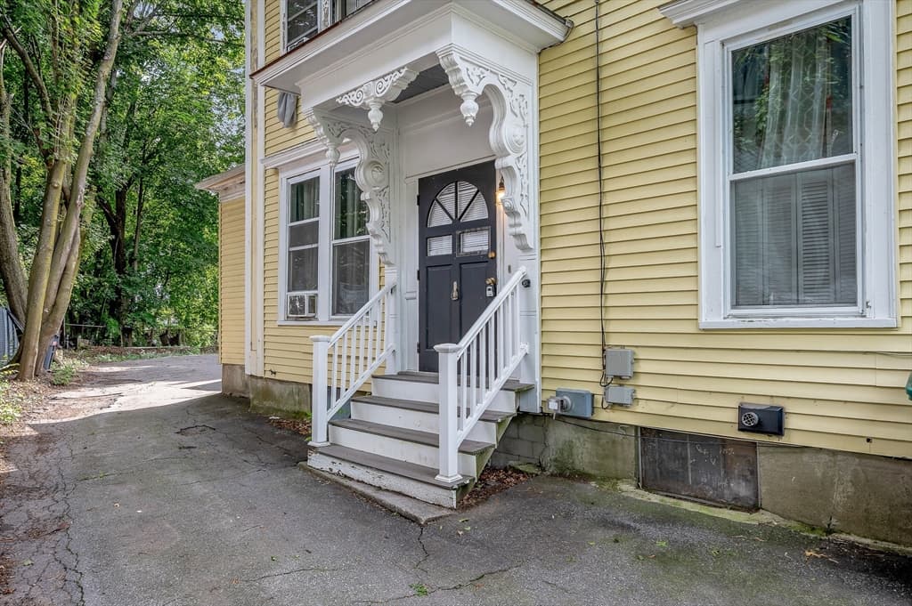 23 Eleventh Street # 2, Lowell MA 01850 photo 2