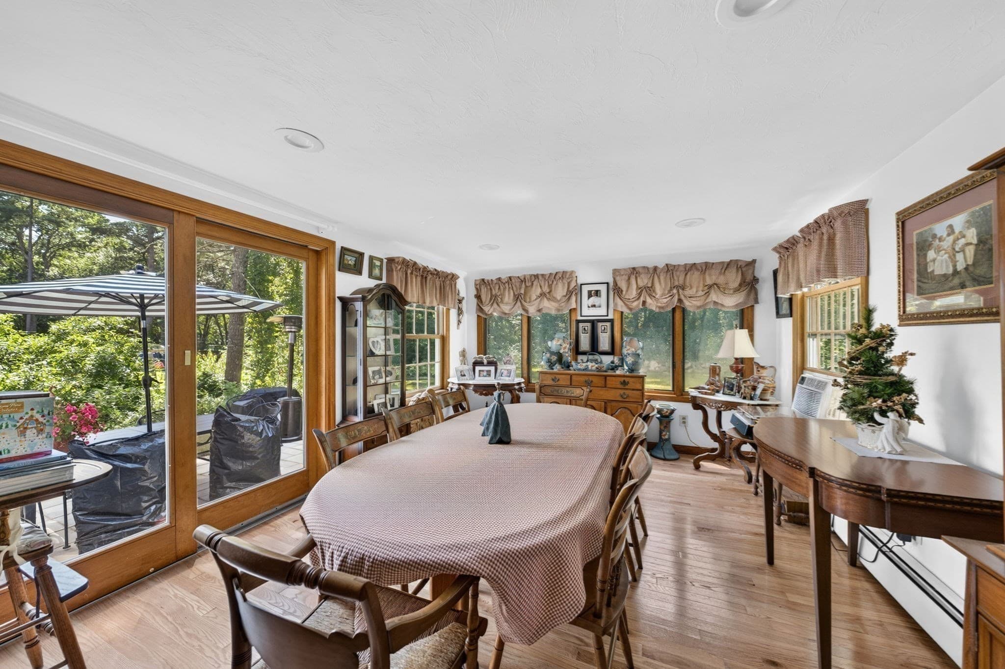 Single Family Residence at 48 Ichabod Ln, Marion MA 02738, Marion, photo 17 of 37