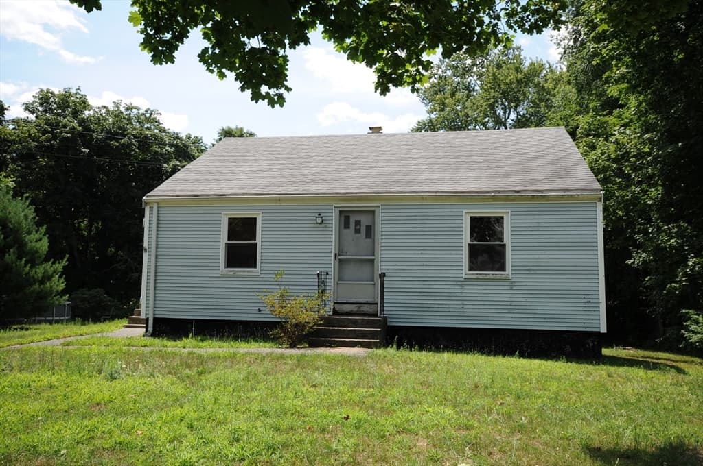 28 Pleasant St, Hanson MA 02341 photo 14