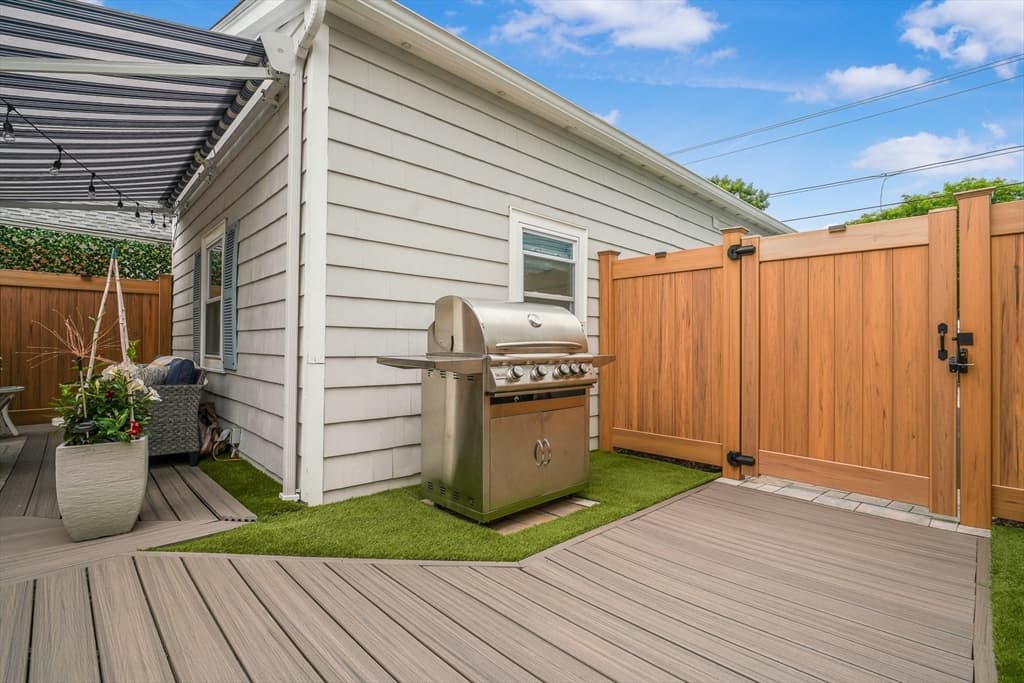 381 Wood St, Bristol RI 02809 photo 27