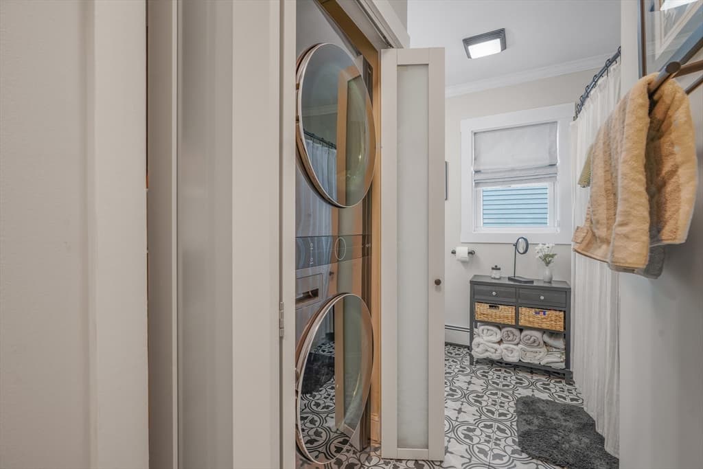 381 Wood St, Bristol RI 02809 photo 18