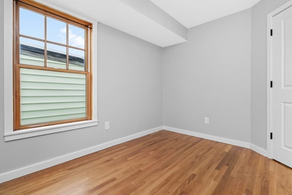 40 Baxter St # 7, Boston MA 02127 photo 14