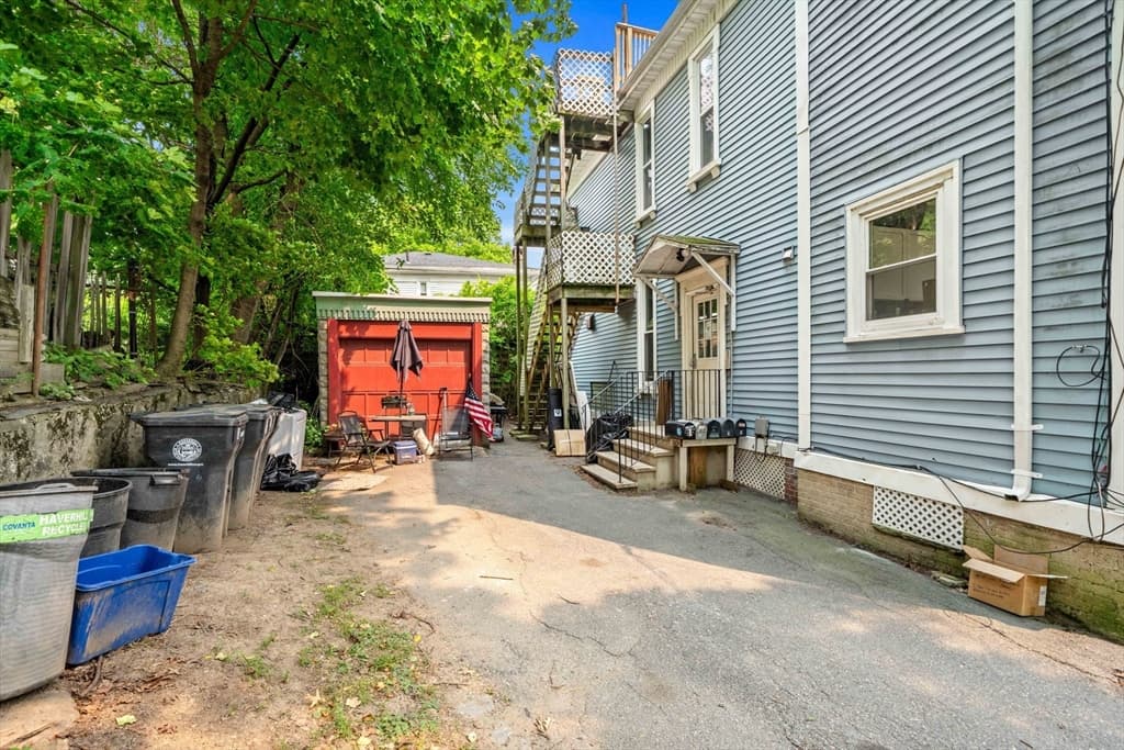 7 Maple Ave, Haverhill MA 01830 photo 18