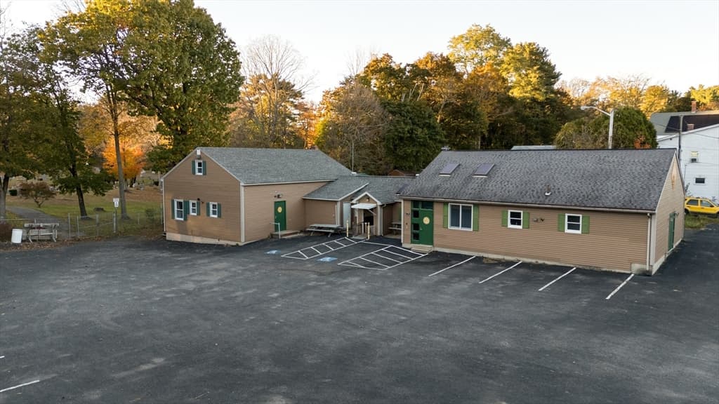 58 Aspen St, Ware MA 01082