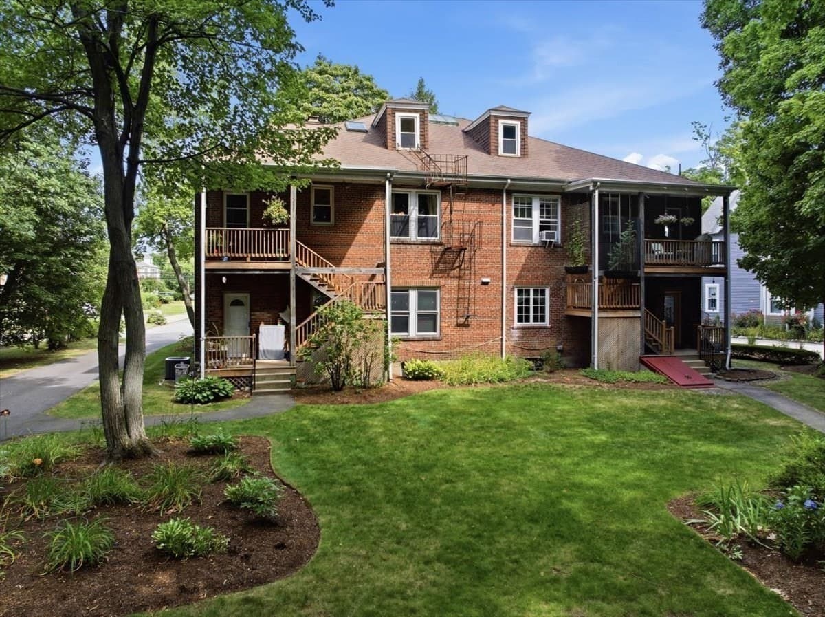 Condominium at 314 Newtonville Avenue # 4, Newton MA 02460, Newton, photo 18 of 19