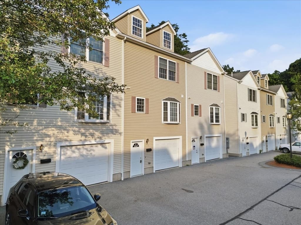 37 Glen Ave # 15, Chelmsford MA 01824 photo 2