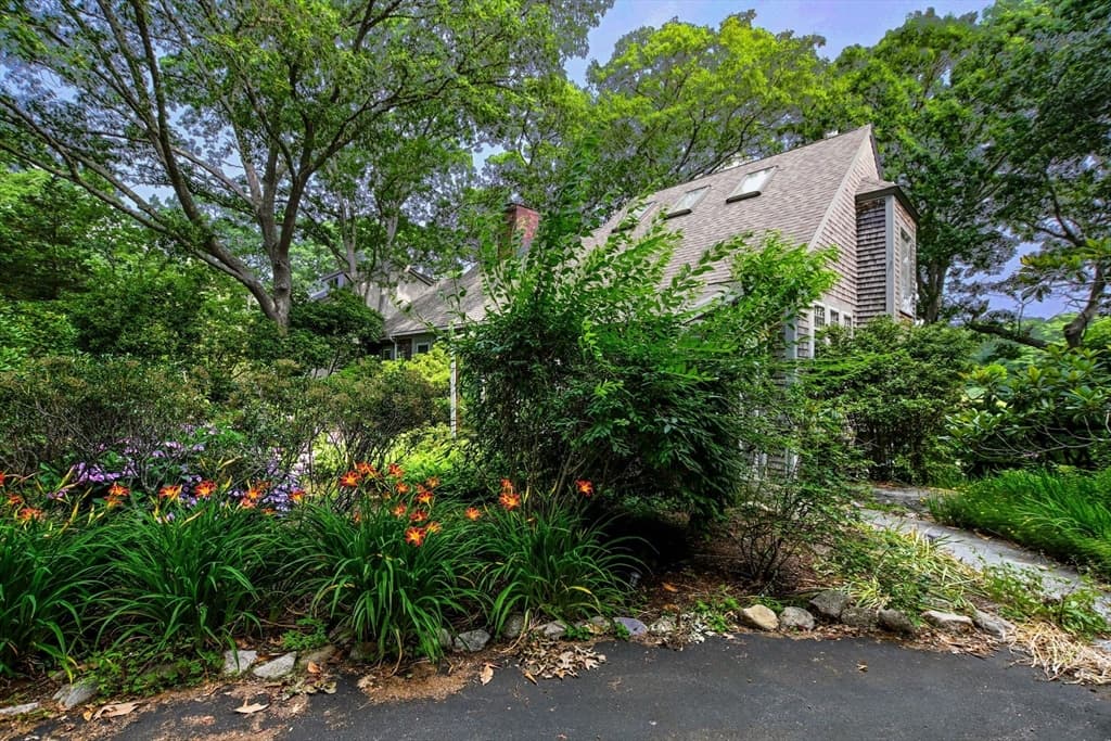 72 Loop Rd, Falmouth MA 02540 photo 3