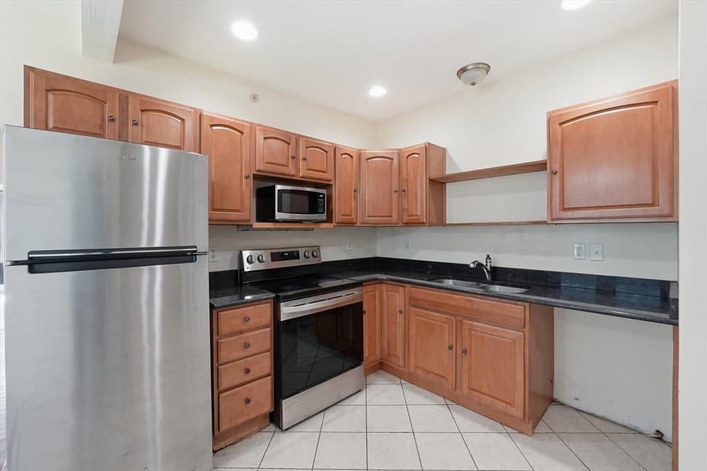 143 Providence St # 2, Worcester MA 01604 photo 5