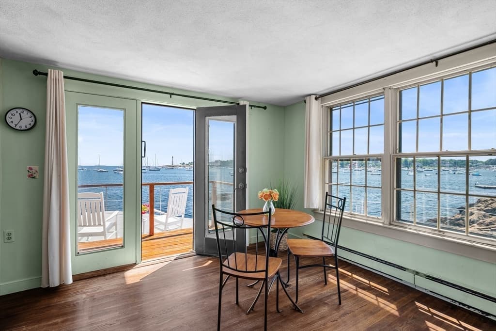137R Front, Marblehead MA 01945 photo 15